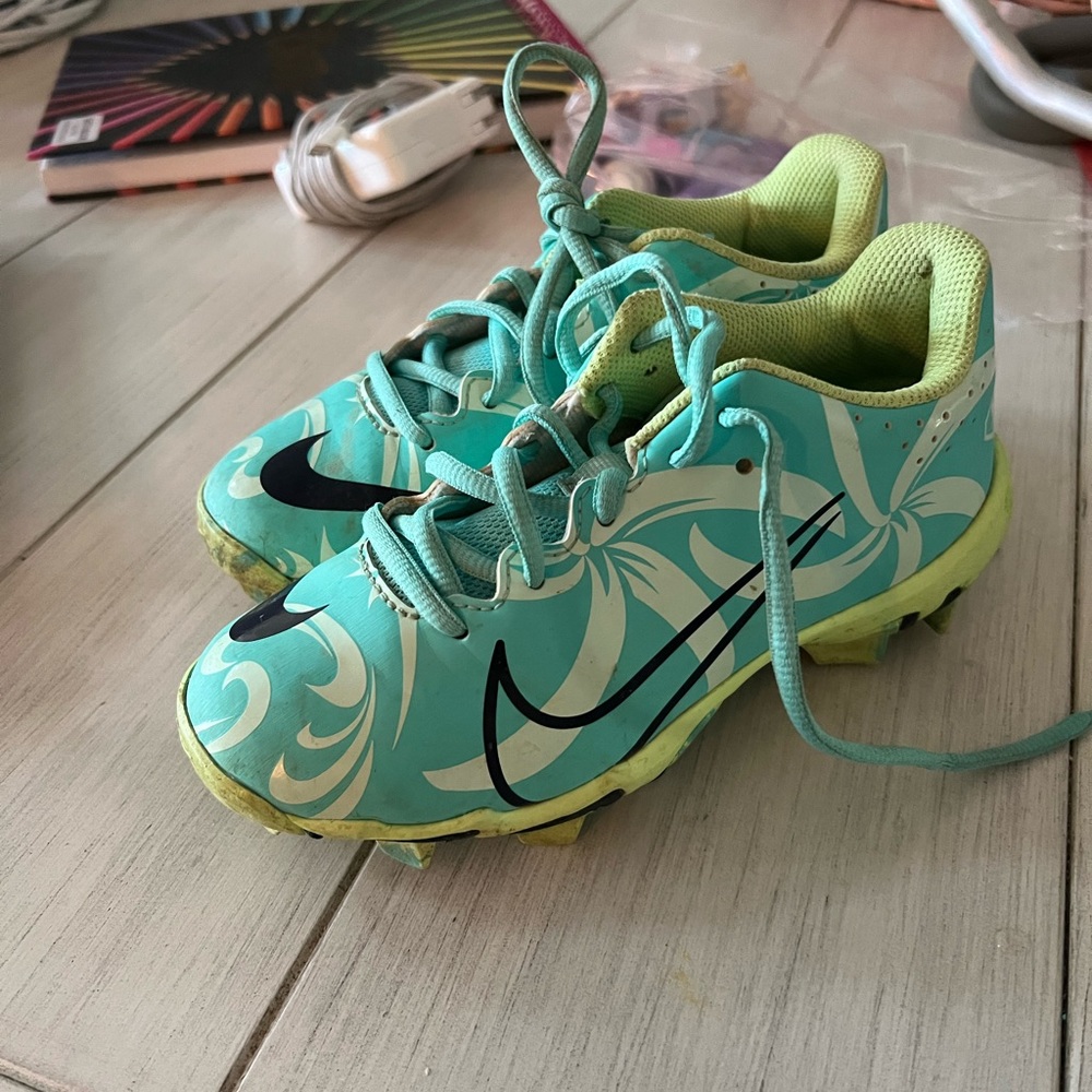 Nike cleats size 1